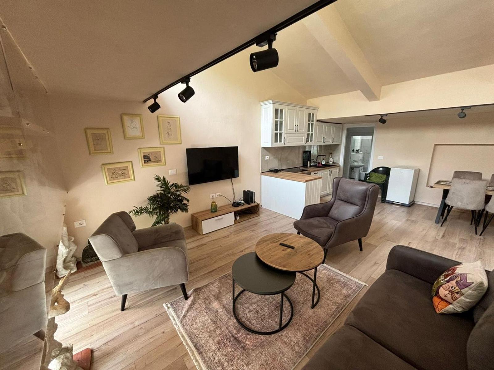 Vacation Studio By Andrea Tirana Zewnętrze zdjęcie